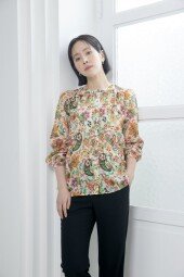 한지민, 여신 비주얼로 뭐든 소화해 버리네 [화보]