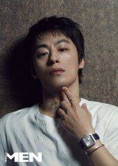 구교환 “긴장 안 한다면 거짓말, 단단해지지 않으려 노력” [화보]