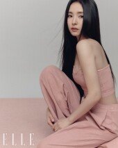 신세경, 미끄러질듯한 머릿결…우아한 포즈까지 [화보]