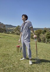 의사 가운 벗은 안효섭, 훈남 매력 폴폴 [화보]