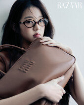 아이브 장원영, 한층 깊어진 분위기…안경 쓰니 색다르네 [화보]