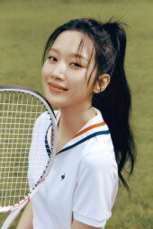 문가영, 만화 찢고 나온 비율…스포티한 매력 [화보]