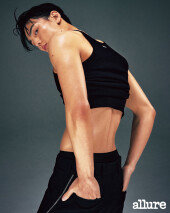 몬스타엑스 셔누, 낯선 그 향기에 [화보]