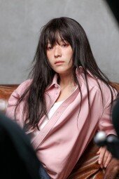 한효주 미모도 분위기도 초능력 수준…경이롭네 [화보]