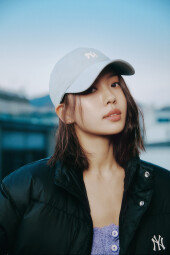 고민시, 복근 의외네…건강美 과시 [화보]