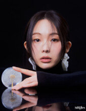 매력 넘치는 금새록 “내 취향은 아날로그” [화보]