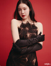 김예원, 구멍 숭숭 드레스 깜짝…고혹적이야 [화보]