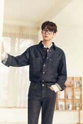 최우식, 화보로 ‘남사친 짤’ 생성 중 [화보]