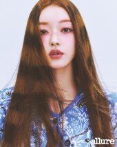 오마이걸 유아, 패턴만큼 신비로운 분위기 [화보]