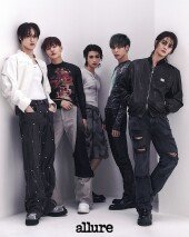 CIX, 소품 사고에도 의연…무장해제된 소년들 [화보]