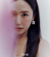 ‘쌍둥이 맘’ 공현주 “남편, 육아 정보 나보다 더 빠삭해” [화보]