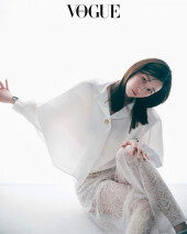 전종서, 시스루 스타일링 묘하게 관능적 [화보]