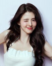 ‘류준열 결별’ 한소희 되찾은 미소…수분에 진심 [화보]