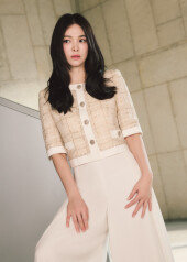 송혜교 놀라운 비율…고급스럽고 세련된 분위기 [화보]