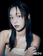 채수빈, 청순 감춘 눈 멍 메이크업…과감한 변신 [화보]