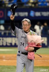 900승 김경문 감독 ‘응원 감사합니다’