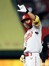 박지환, 3안타 절정의 타격감~