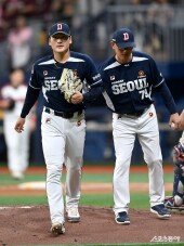 곽빈, 4이닝 7피안타 6실점