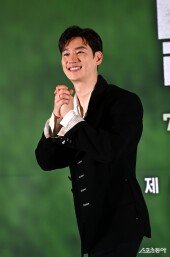 이제훈 ‘감사했습니다’