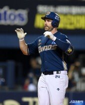 데이비슨 ‘달아나는 투런 홈런’