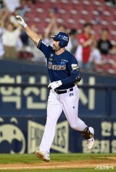 데이비슨 ‘멀티 홈런 폭발’