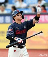 손성빈, 추격의 솔로포~