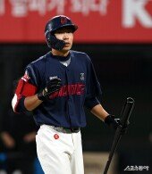 대타 김민석, 만루 찬스에서 삼진 아웃