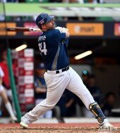 데이비슨, 동점 투런포 작렬~