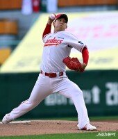 송영진, 승리를 향한 투구~