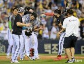 김범석 끝내기 희생타