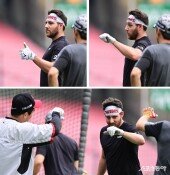 오스틴, 엄지척! 아니야?