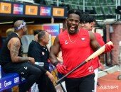 포효하는 에레디아~