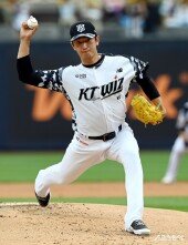 고영표, DH 1차전 승리할테야~