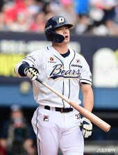 김재환, 이게 안 넘어가네