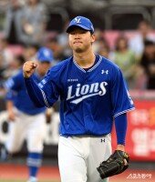 황동재, 위기 넘기고 주먹 불끈~