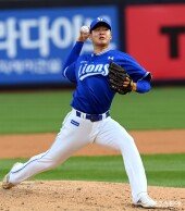 임시선발 황동재, 힘찬 투구!