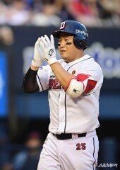 양의지, 손뼉을 짝!