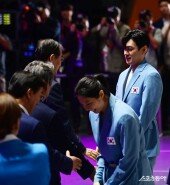 긴장한 모습의 구본길