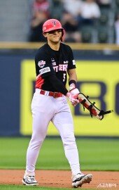 김도영, 선제 1타점 올리고 기분 좋은 미소