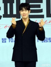 표지훈, 여심 저격 하트~