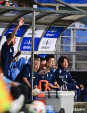 홍명보 감독, 차분하게