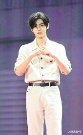 엔하이픈 성훈, 빛나는 비주얼