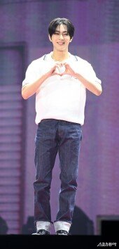 엔하이픈 정원 ‘밝은 미소’