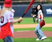 아르테미스 하슬 ‘KIA 승리기원 시구’