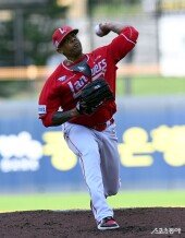 엘리아스, 스윕승리는 내 손으로~