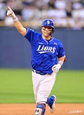 강민호, 역전 스리런포 주인공 나야