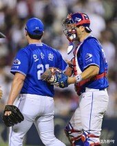 강민호, 형의 장난에 웃음 가득