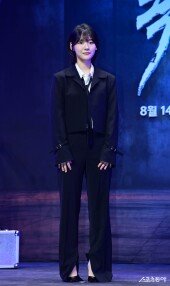 조윤수, 긴장한 포토타임