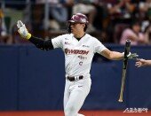 송성문 ‘추격의 솔로 홈런’