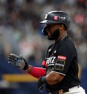 적시타 로하스 ‘3안타, 타격감 최고!’